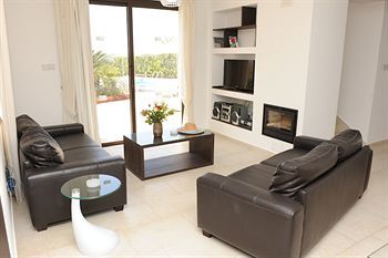 Platzia Beach Villas Lempa Exterior photo